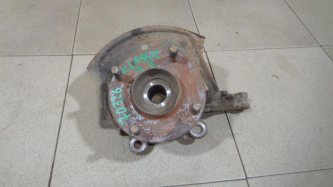 Кулак поворотный передний правый Nissan Almera Classic B10