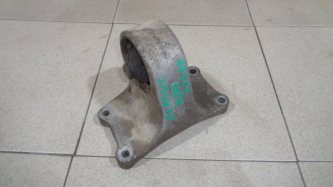 Опора КПП левая Nissan Almera Classic B10