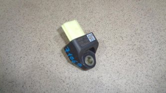 Датчик AIR BAG Toyota Hilux 8 AN120, AN130
