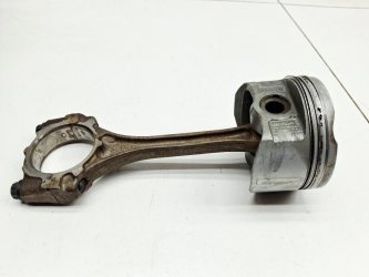 Поршень с шатуном Toyota Corolla E120