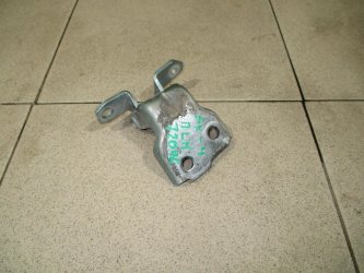 Петля двери передней Suzuki SX4