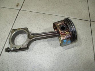 Поршень с шатуном Mazda 3 BL