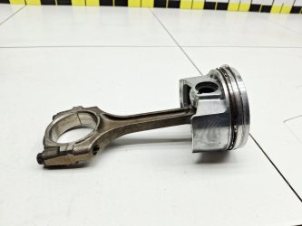 Поршень с шатуном Honda Accord 7 CL