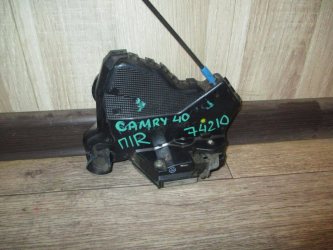 Замок двери передней правой Toyota Camry XV40