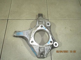 Кулак поворотный передний правый Chevrolet Cruze J300