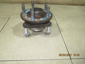 Ступица передняя Chevrolet Cruze J300