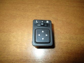 Переключатель регулировки зеркала Mitsubishi Carisma DA