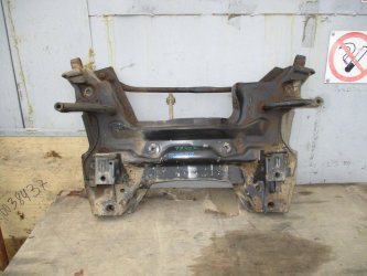Подрамник Peugeot 207