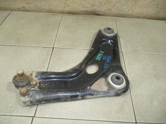 Рычаг передний правый Peugeot 207