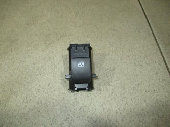 Кнопка стеклоподъемника Toyota Hilux 8 AN120, AN130