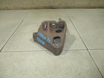 Кронштейн двигателя правый Toyota Corolla E150