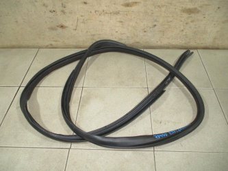 Уплотнитель двери Ford Explorer U502