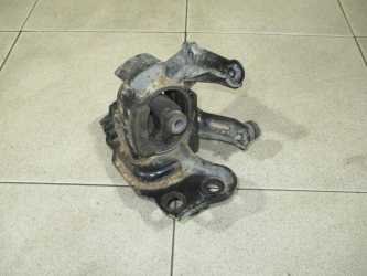 Опора КПП левая Toyota Corolla E150