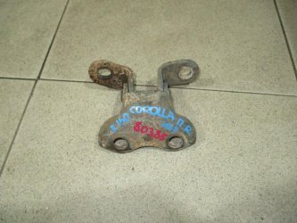 Петля двери передней правой нижняя Toyota Corolla E150