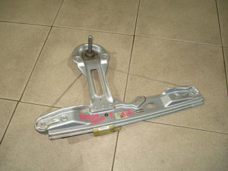 Стеклоподъемник механический задний правый Ford Focus 3