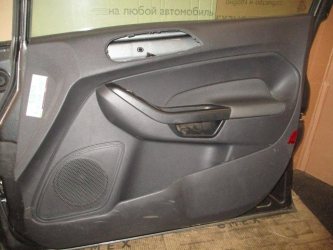 Обшивка двери передней правой Ford Fiesta 6