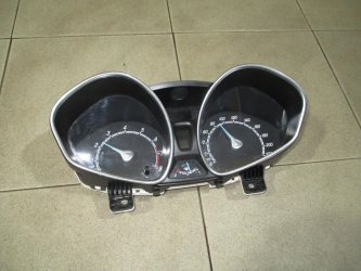 Панель приборов Ford Fiesta 6