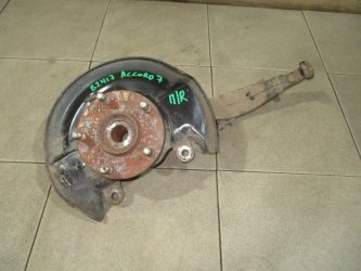 Кулак поворотный передний правый Honda Accord 7 CL