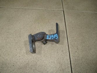 Петля двери Volkswagen Polo 5