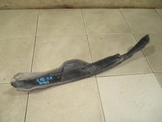 Пыльник крыла Toyota Corolla E150