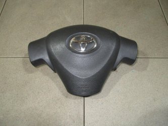 Подушка безопасности в руль Toyota Corolla E150