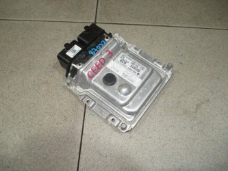 Блок управления двигателем Kia Ceed 3 CD