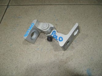 Петля двери Volkswagen Polo 5