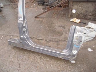 Порог со стойкой правый Ford Focus 3