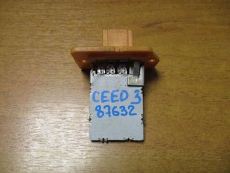 Резистор отопителя Kia Ceed 3 CD