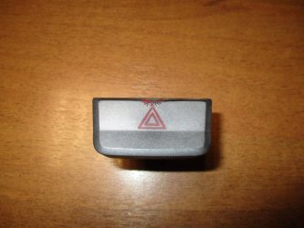 Кнопка аварийной сигнализации Hyundai Accent LC
