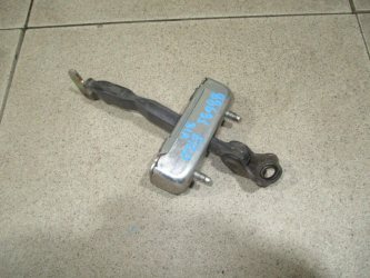 Ограничитель двери Toyota Corolla E120