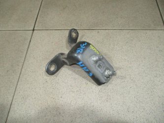 Петля двери задней правой нижняя Toyota RAV4 XA20