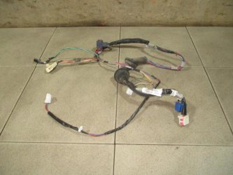 Проводка двери Toyota Corolla E120