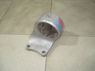 Опора КПП левая Nissan Almera N16