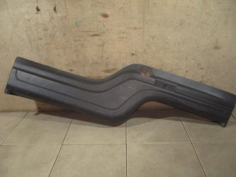 Обшивка двери багажника Land Rover Discovery 3 L319