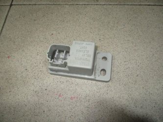 Реле Toyota Corolla E150
