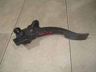 Педаль газа Mitsubishi Outlander 2 CW
