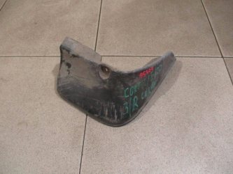 Брызговик задний правый Toyota Corolla E120