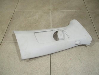 Обшивка стойки Volkswagen Polo 5