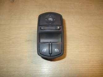 Блок управления стеклоподъемниками Opel Corsa D