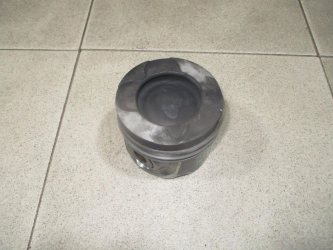 Поршень Toyota Land Cruiser J200