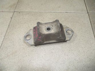 Опора КПП левая Renault Logan 1 L90
