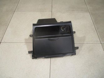Ящик передней консоли Suzuki SX4