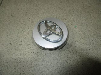 Колпак легкосплавного диска Toyota Auris E150