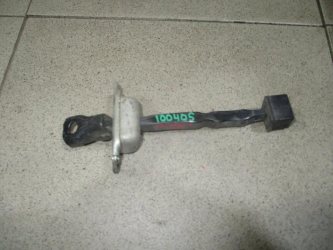 Ограничитель двери Mitsubishi Pajero 4 V80, V90