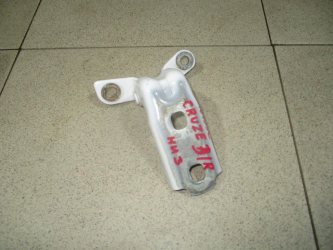 Петля двери задней правой нижняя Chevrolet Cruze J300