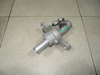 Цилиндр тормозной главный Ford Fiesta 6
