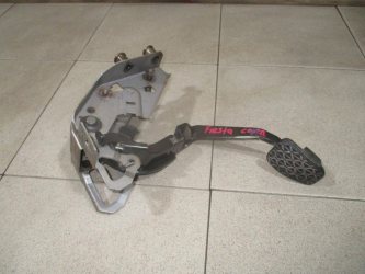 Педаль сцепления Ford Fiesta 6