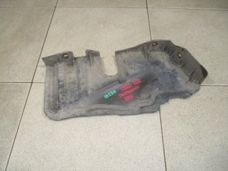 Пыльник двигателя боковой правый Kia Ceed 1 ED