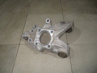 Кулак поворотный задний левый Honda CR-V 3 RE